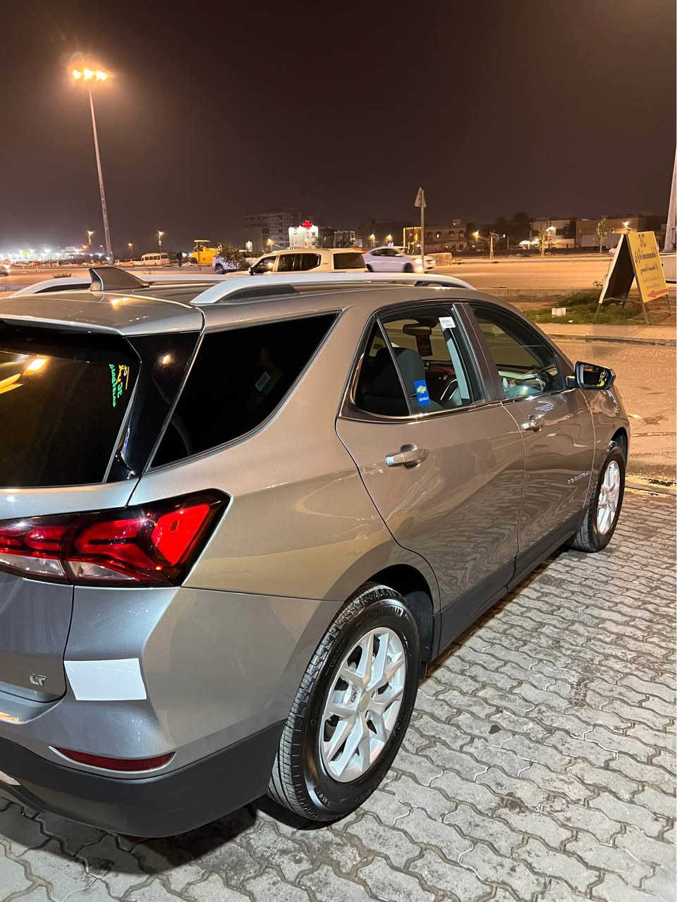 كوينكس فئة Lt 

فول مواصفات2023 عدا البنوراما
رادار امامي 
محرك 1500 تيربو 🚀 
كامرا خلفية 
حساسات 
هواي بيها مواصفات تجي وتشوفها بعينك 
عنواني البصرة / دور الشرطة / قرب المعارض 
سعرها 165
*********** Singapore
