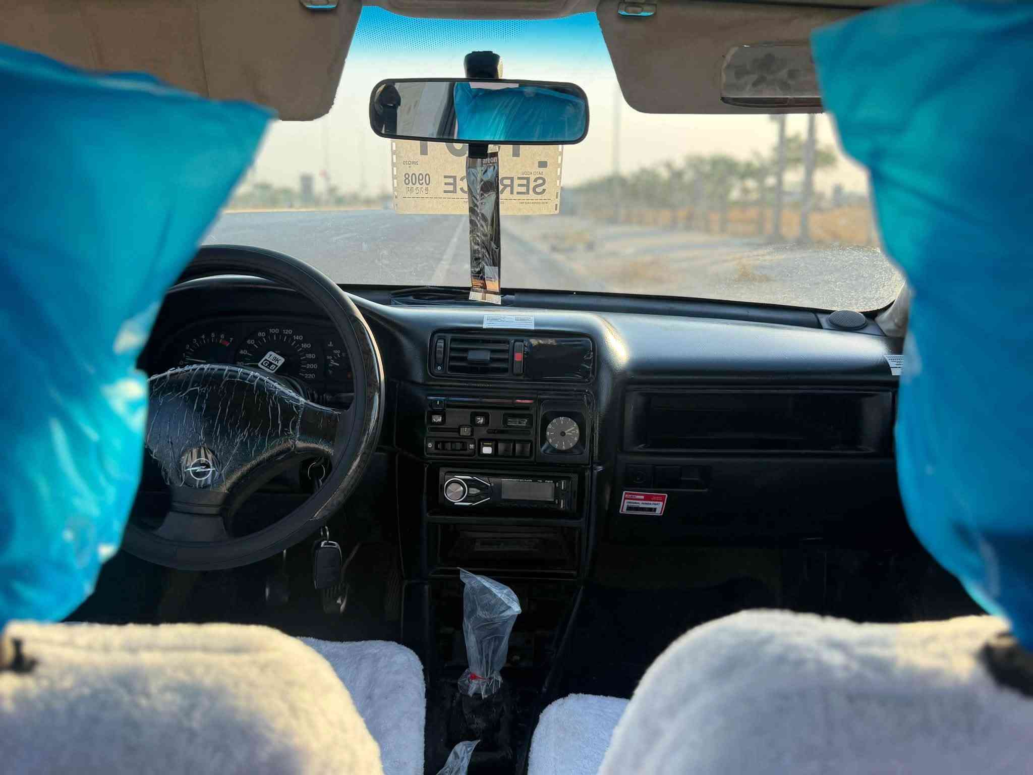 سياره اوبل فكترا موديل 91حجم 20سياره نظيفه مابي اي شيً شرط بدون ضربه  بس صبغ عام جماليه فقط سنويه مشروع وطني رقم جديد بيه دفتر بانزين  كهربائية كلها شغال تخم صدر جديد اطارات جديد  سقف سلايت سعر 30وبي مجال بسيط عنوان كركوك رقم هاتف***********
