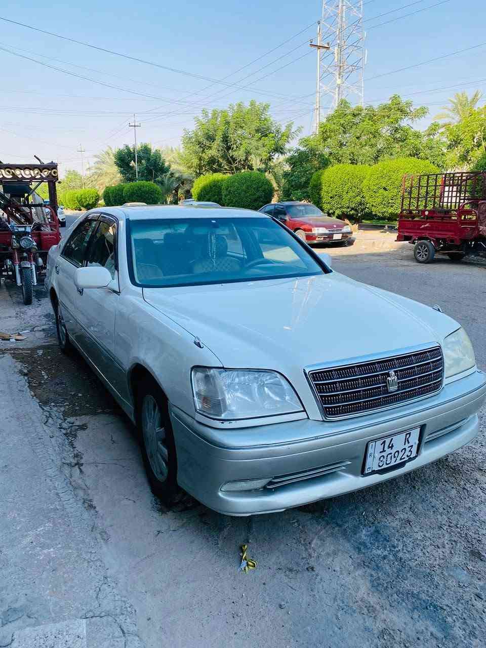 ملكة 2000 للبيع او مراوس حسب القناعه
السياره خير من الله محرك جديد...
التبريد ثلج عبالك سبلت كنتوري 5 طن مواصفات كلش حلوه 
اصولية وبأسمي تحويل ثاني يوم  ...
مكفوله من الكص.. السنوية الى 31
السعر. 100 $وبيها مجال 
***********
