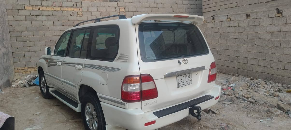 لاندكروز موديل 2002 محدثه 2007 سياره خير من الله حداديه وتبريد تخم تاير
مكاني ناصريه .سعر 95

***********
