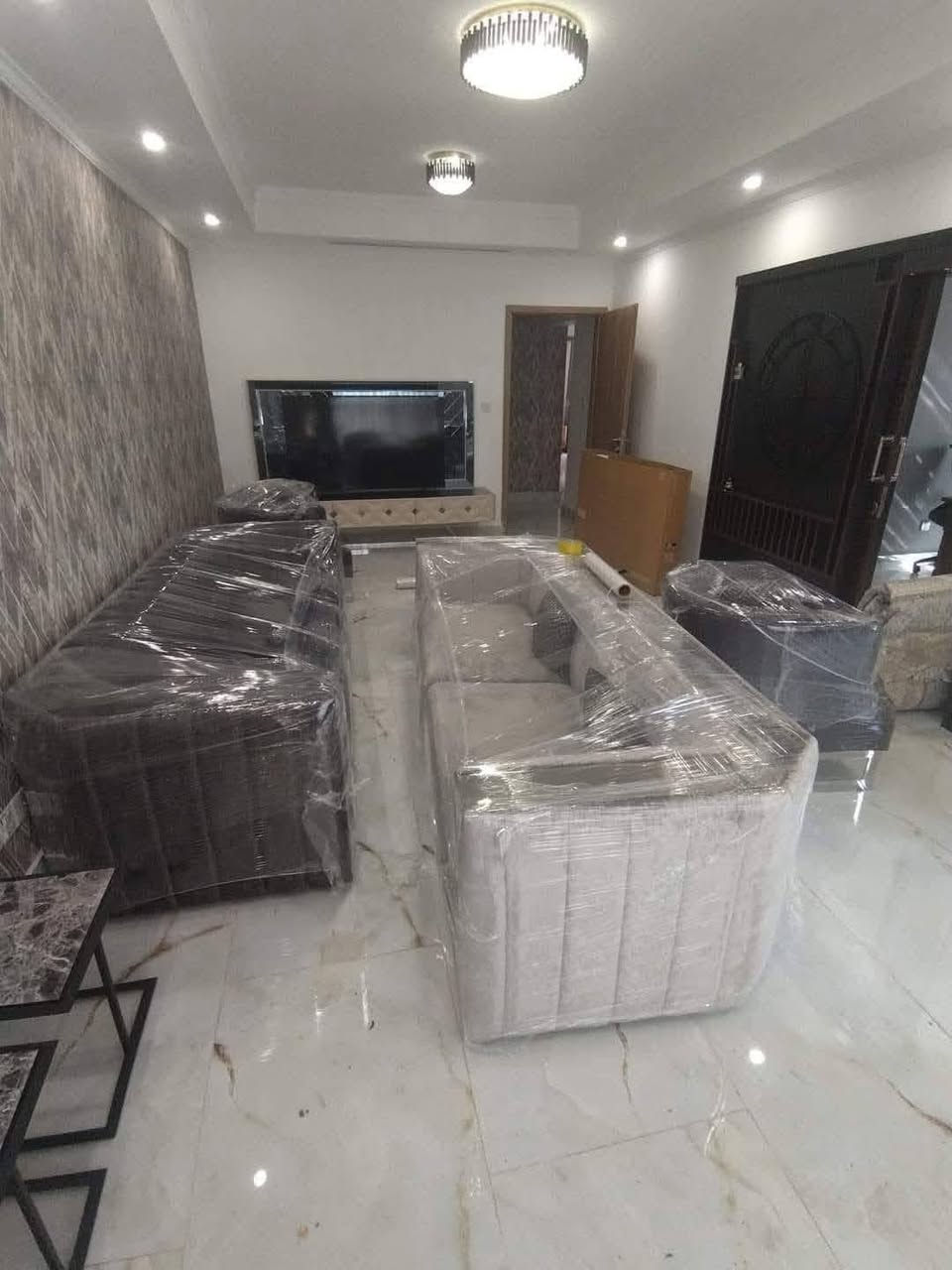 🚚 من باب بيتك… لباب بيتك الجديد، كل قطعة بأمان! 🏠✨

ويا شركة مترو لنقل الأثاث المنزلي، أثاثك بأيدي أمينة 🤝
نهتم بكل قطعة ونتعامل وياها بعناية عالية ودقة حتى توصل مثل ما استلمناها.

📦 نقل أثاث منزلي باحتراف
🛡️ عناية وأمان أثناء النقل
🚛 خدمة نقل إلى جميع محافظات العراق

مترو… ننقل أثاثك وكأنه أثاثنا. ❤️
*********** كركوك, العراق

