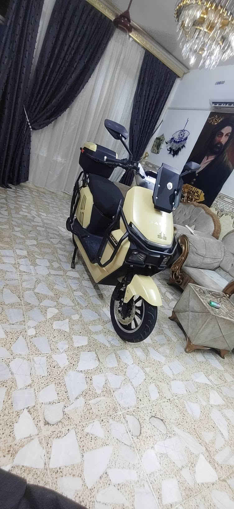 سلام عليكم دراجه شحن جديده جدا بطاريه كرافن مديل٢٠٢٦ بعدها بلنايلون السعر٩٠٠ وبيها مجال مكاني بغداد حي ور***********
