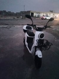 R9 ٢٠٢٥ • أغراضه كاملة • شحن موبايل
