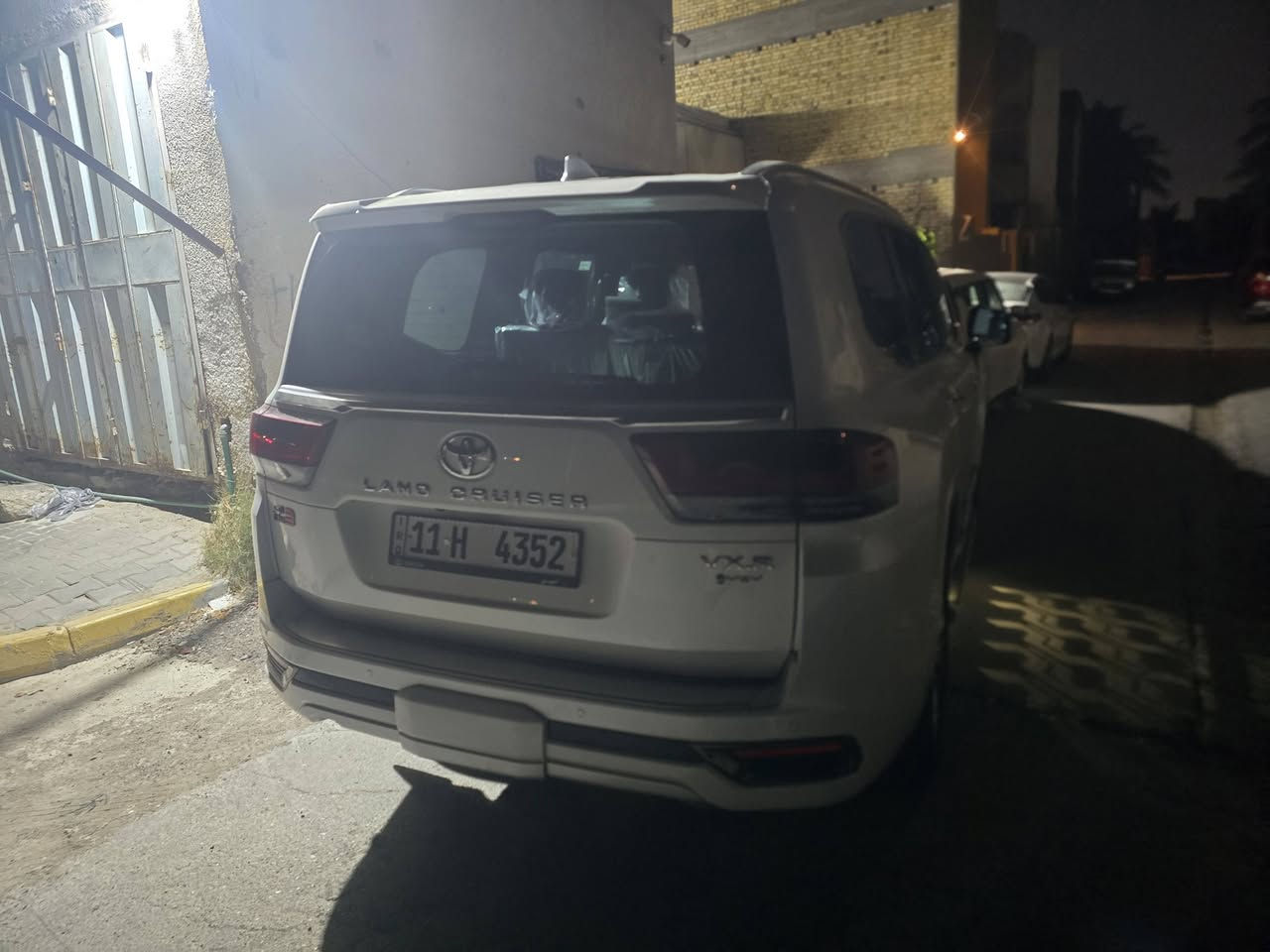 سلام عليكم لاندكروز vxr هايبرد توين تيربو فول مواصفات زيرو 2025 مغلفه بلكامل ppf للستفسار الاتصال برقم ***********
