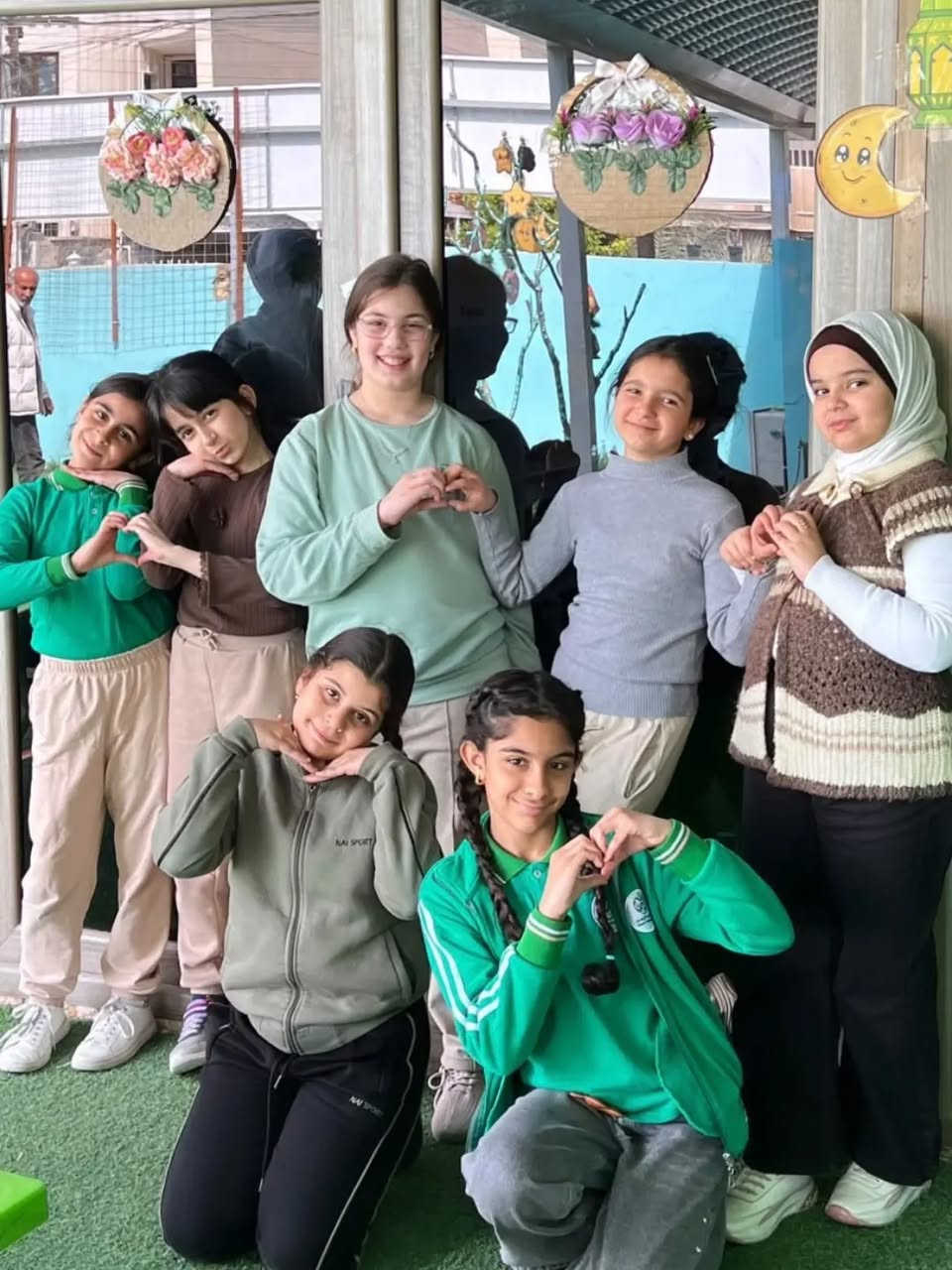 طلابنا ❤️❤️🌸
� مدرسة الإيمان الابتدائية الأهلية النموذجية 🔹

نبني جيل واعي، واثق، ومحب للتعلّم 🌱
لأننا نؤمن بأطفالكم مثل ما تؤمنون بيهم.

☎️ ***********
☎️ ***********

📍 العامرية، شارع العمل الشعبي، قرب كرزات الموصل،
