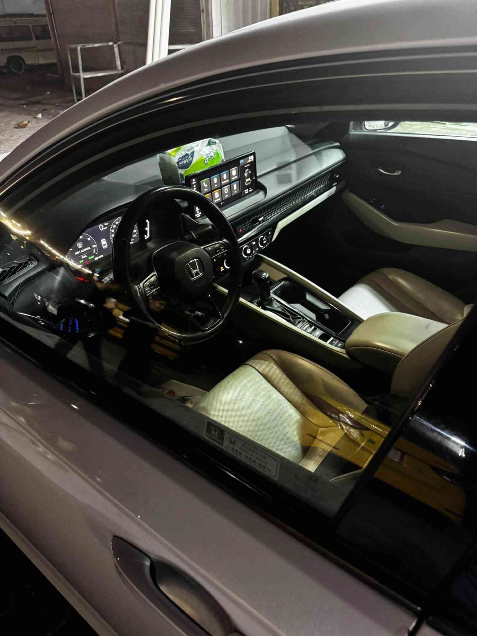 السلام عليكم
هواندا اكورد 

Honda Accord Hybrid 2023 EXL

موديل :- 2023

رقم : بغداد

لون :- ابيض

قوة المحرك :- 2.0 Hybrid

عداد المسافات :-58 الف كيلو

فئه السيارة : - EXL

عدد المقاعد :- 5 مقاعد 

بصمه عدد 1

❗️الضرر : تبديل بنيد بارد جاملغ

♦️ شاشة نفكيشن 

♦️ تحكم مسجل 

♦️ تحكم سرعة 

♦️ بصمة تشغيل 

♦️ دخول ذكي

♦️ لايت زنون 

♦️رادار امامي 

♦️ رادار تحديد مسار 

♦️ كامرا خلفية 

♦️ فتحة سقف 

♦️ هاند بريك بصمة 

♦️ درايف مود 

♦️ مثبت سرعة 

♦️ حساس مسافة امان 

♦️ اوامر صوتية 

♦️ مقاعد كهربائية 

♦️ مقاعد جلد  

♦️ تدفئه مقاعد 

♦️ رادار خلفي

♦️نظام النقطة 

السياره باسمي

السعر 180

للاستفسار  على رقم ***********واتساب

مكان بغداد
