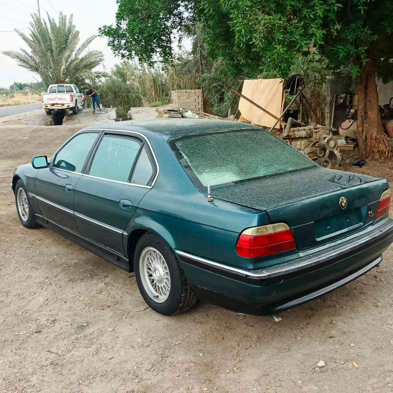 سلام عليكم بي ام خفاش حجم ٧٤٠ موديل ٩٥ رقم انبار تحويل مباشر  السياره مصبوغه عام مكينته محور بطه 6V منظومة غاز  غرفه جديده السعر ٥٢ وبيه مجال  مكاني سماوه *********** ورجان المو شراي لا يتصل ويتعبني
