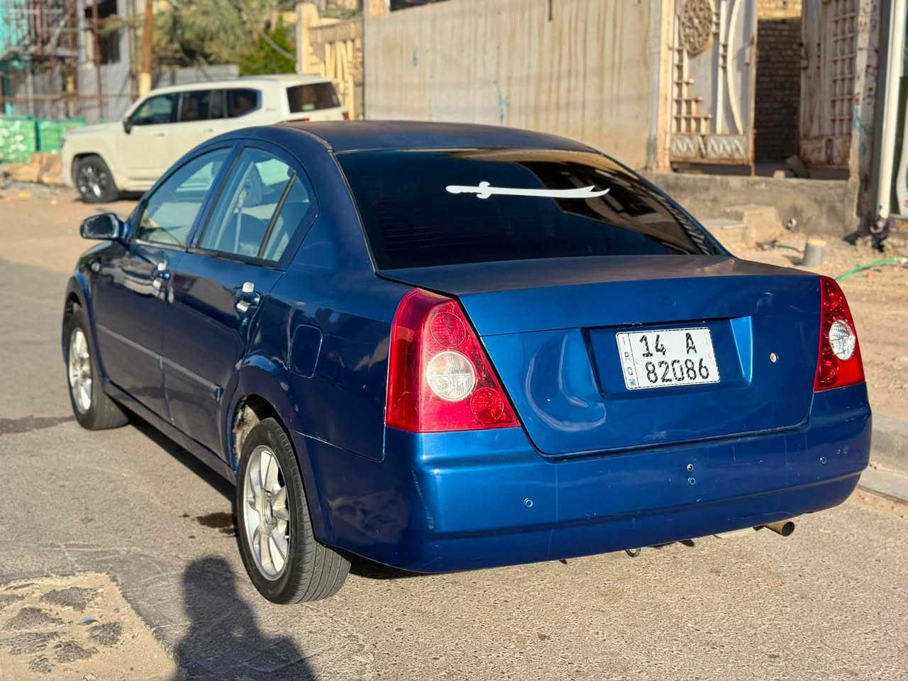 السلام عليكم شيري A5 كير ومكينة كورلة لا تبخير ولا تنقيص خير من الله تبريد شغال وكامل سيارة جاهزة من ناحية الكهربائيات حدادة يريدلها تلحيظات ما ناقصها اي شي السنوية لل ٢٨ رقمها انكليزي مكاني البصرة السعر ٣٣ وبيها مجال حك الجية للتواص 
*********** متواجد واتساب وشريحة
