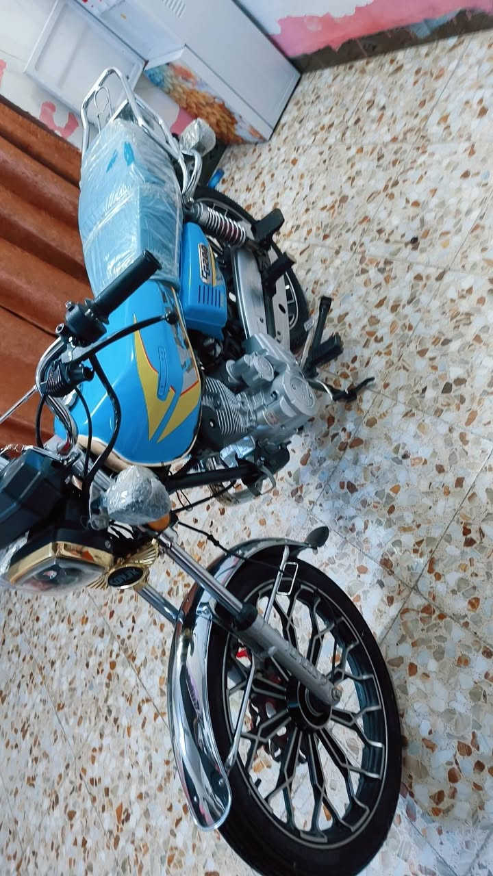 للبيع سيفان موديل 24دراجه كرتون مكينه 200كفاله عامه كلها شغاله بصمه تشغيل عن بعد مابيها أي نقص مكاني حله سياحي السعر 725وبيها مجال حك جيه للاستفسار الاتصال ***********
