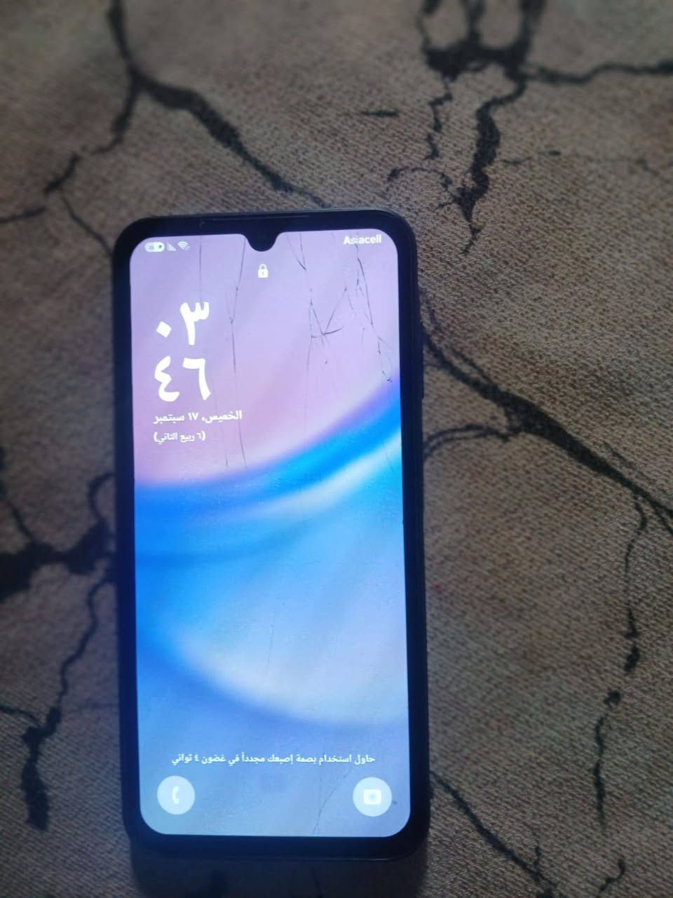 سلام عليكم جهاز للبيع جالاكسي A15لجهاز بي ضربه بل شاشه بس مامثر علي لمس ذاكره128 لسعر90الرقم***********
