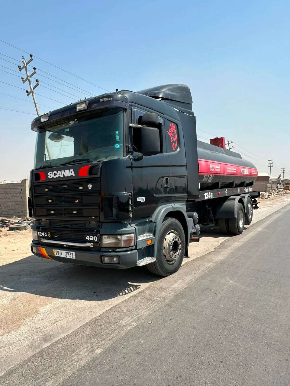 سلام عليكم سكانيا تنكر موديل 2002 تانكي 17 الف لتر سنكل خلفي رقم واسط تحويل مجدده 31 تكيال جديد طوناج جديد حجم 420 مكينه 6 كير كوبره 3*3 تخم تاير تحويل مباشر العنوان بغداد جرف النداف الاستفسار ***********

‭***********‬
