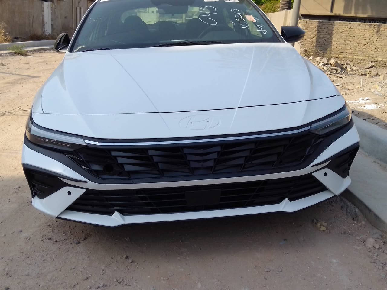 للبيع هونداي الانترا موديل 26بدون رقم منفيس بسمي تترقم كلشي مكانه بابل 150مجال قليل ***********مكلف بل نشر هاذا رقم صاحب السياره خابره وتدلل بي واتساب الرقم
