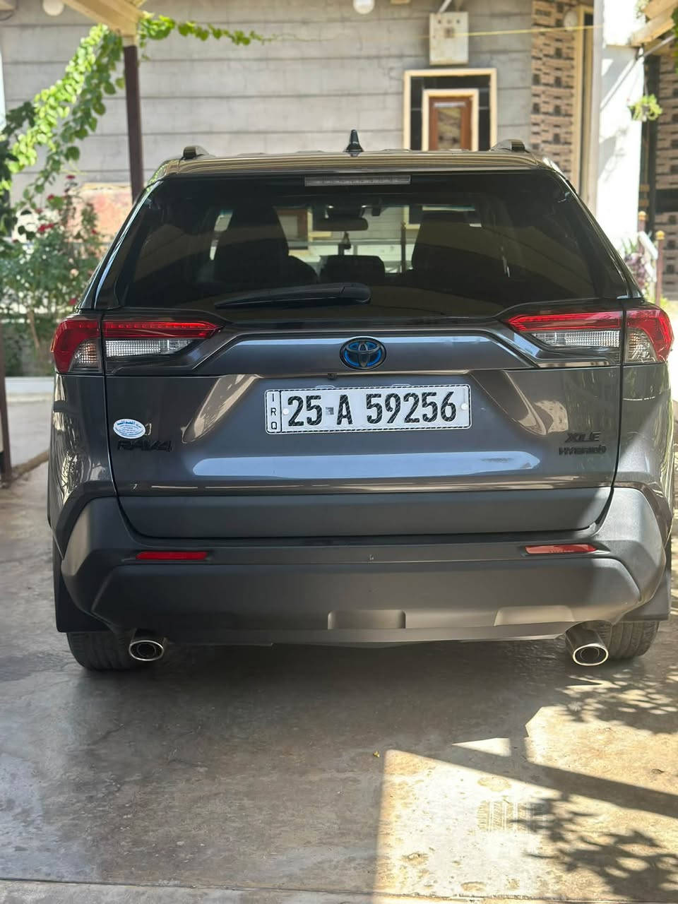 السلام عليكم  Toyota RAV4 2022 XLE هايبرد صور الحادث بل منشور بونيد بلادي مبدل السعر حسب المرهم ترهم مقدمه و قسط و ترهم نقد الشراي يتصل ***********
