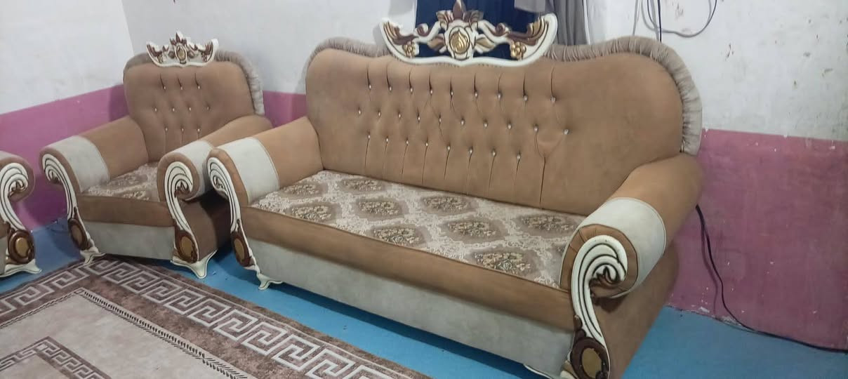 ١٠مقعد • ملكي • نضيف