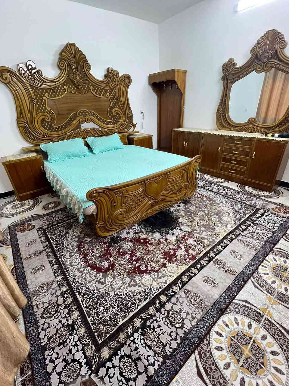 غرفه زان عراقي +معرض صاج ثقيل
معرض +٤ قطع غرفه +٧ قطع بيع معرض الغرفة سوه بسعر ٨٠٠ إذا غرفه واحدها ٦٠٠ المعرض ٣٠٠ 

نضيفه كلش شوف اله تاخذ 

***********
