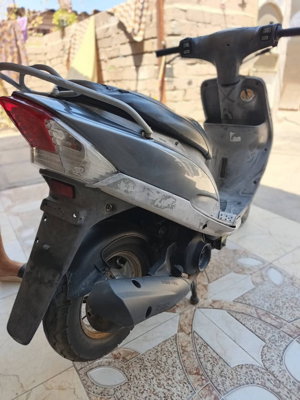 يالله السلام عليكم ماكس قجمه لبيع دراجه كفاله فقط مفتوحه مكينه خرسه شلعه معدل شغاله من طول لطول دراجه بلاديه  نضيفه كلش تجي وتفعص عنوان قضاء المدينه بشارع البطاقه الوطنيه هاتف ***********
