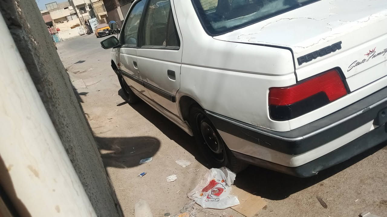 ياللة بيجو جيل اكس موديل 12 سعر 33 مكينة خير من الله كير خير من الله سيارة حلوه بلادي عليها قرامة 12  تنزل من سعرهه تبريد تحويل مدينة الصدر *********** مكلف بنشر
