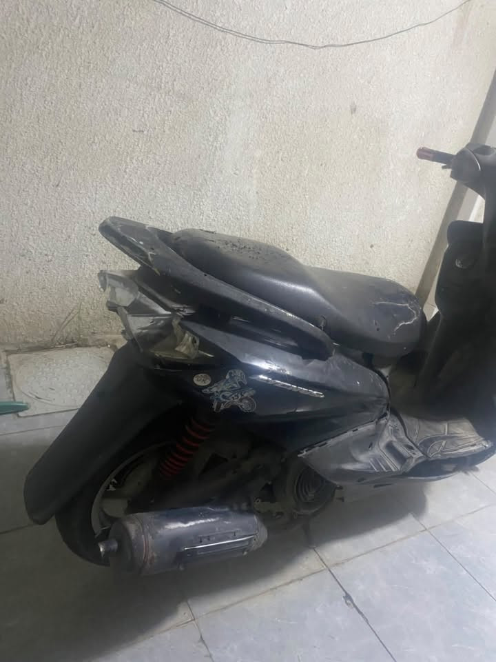 سكنس نثيه للبيع يحتاجله تجفيت ابيع كوم حديد ***********
