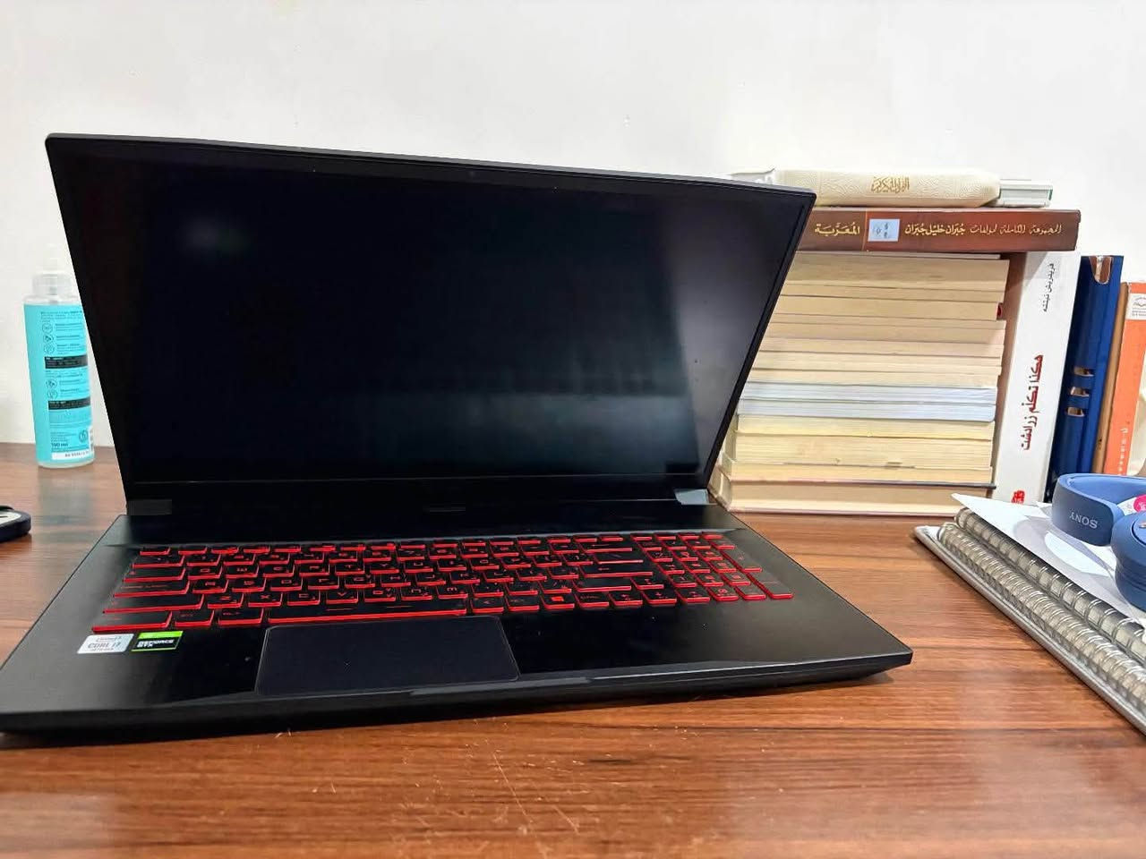 لابتوب كيمنك 

MSI GF75 Thin 10SCXR

• المعالج: Intel Core i7-10750H
• الجيل: الجيل العاشر
• الأنوية: 6 Cores
• Threads: 12 Threads
• التردد الأساسي: 2.60 GHz
• الرام: 16GB RAM
• كرت الشاشة: NVIDIA GeForce GTX 1650
• ذاكرة كرت الشاشة: 4GB VRAM
• كرت الشاشة المدمج: Intel UHD Graphics
• التخزين: SSD بسعة إجمالية تقريبًا 1.5TB
• نظام التشغيل: Windows 10 Pro
• نوع النظام: 64-bit
• BIOS: UEFI
• الشاشة: 17.3 إنش
شباب اللابتوب نضيف استعمال شخصي كارتون موجود ووصل الشراء موجود يحتاجلة بس بطارية سعرها ٥٠ الف وتكدر تستخدمة بدون بطارية طبيعي
اني ضايفلة هارد سامسونك 1 تيرا تريدة وية الهارد لو بدون عادي 
بدون هارد 675
وية الهارد 775
للأستفسار واتساب فقط 
***********
