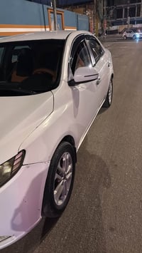 ٢٠١١ • بها ٤ قطع