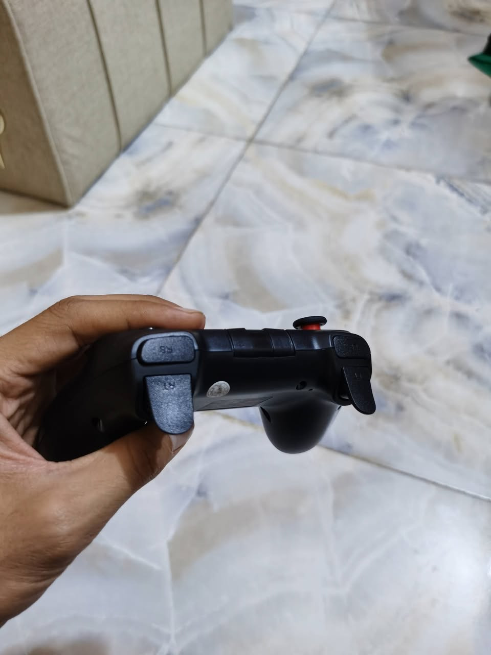 سلام عليكم
جوستك جديد وايرلس وبي هواي أوضاع 
يرهم للبيسي و PS3 و PS4 والاندرويد والايفون
 شغال وعالفحص
السعر عالخاص
يتوفر توصيل لكل المحافظات
مكاني ذي قار
للتواصل ***********

