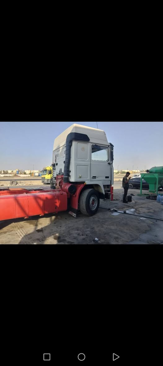 السلام عليكم َمكلف بلنشر فالفو F16 للبيع رقم انبار سيارة بلاديه مربوطه فلات جوانب متحركه للاستفسار على الرقم ***********
