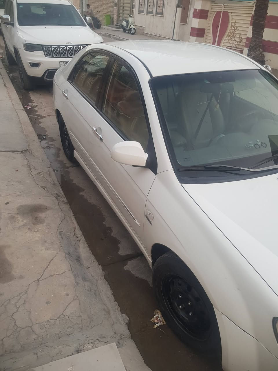 سلام عليكم كية سيراتو موديل ٢٠٠٨ صبغ جاملغات امامية بدون ظربة  سعر ٨٨ رقم ***********
