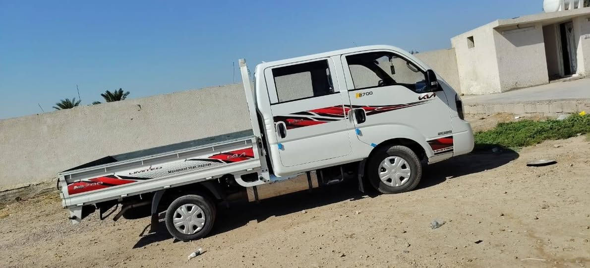 توجد لدينا كيا حمل موديل ٢٠٢٠  رقمها بغداد مكفوله سيارة جديده العنوان بغداد التاجي للاتصال على الرقم ***********
