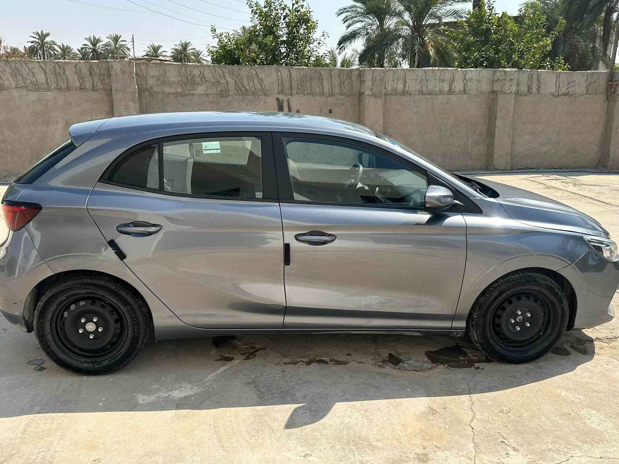 السلام عليكم 
MG3
2025
ماشيه 15 الف اخت الزيرو
محرك 1500 تنفس طبيعي شرط بدون دوانز 
كير محرك لوك بيه طخه بسيطه بلجاملغ وحافه البنيد بس رش ورصعات بسيطه  السياره خير من الله بعده جديده وسعره كلش مناسب والف عافيه علياخذه للاستفسار *********** السعر 95 $وبيه مجال بسيط اذا شراي وتدلل وشكرا

