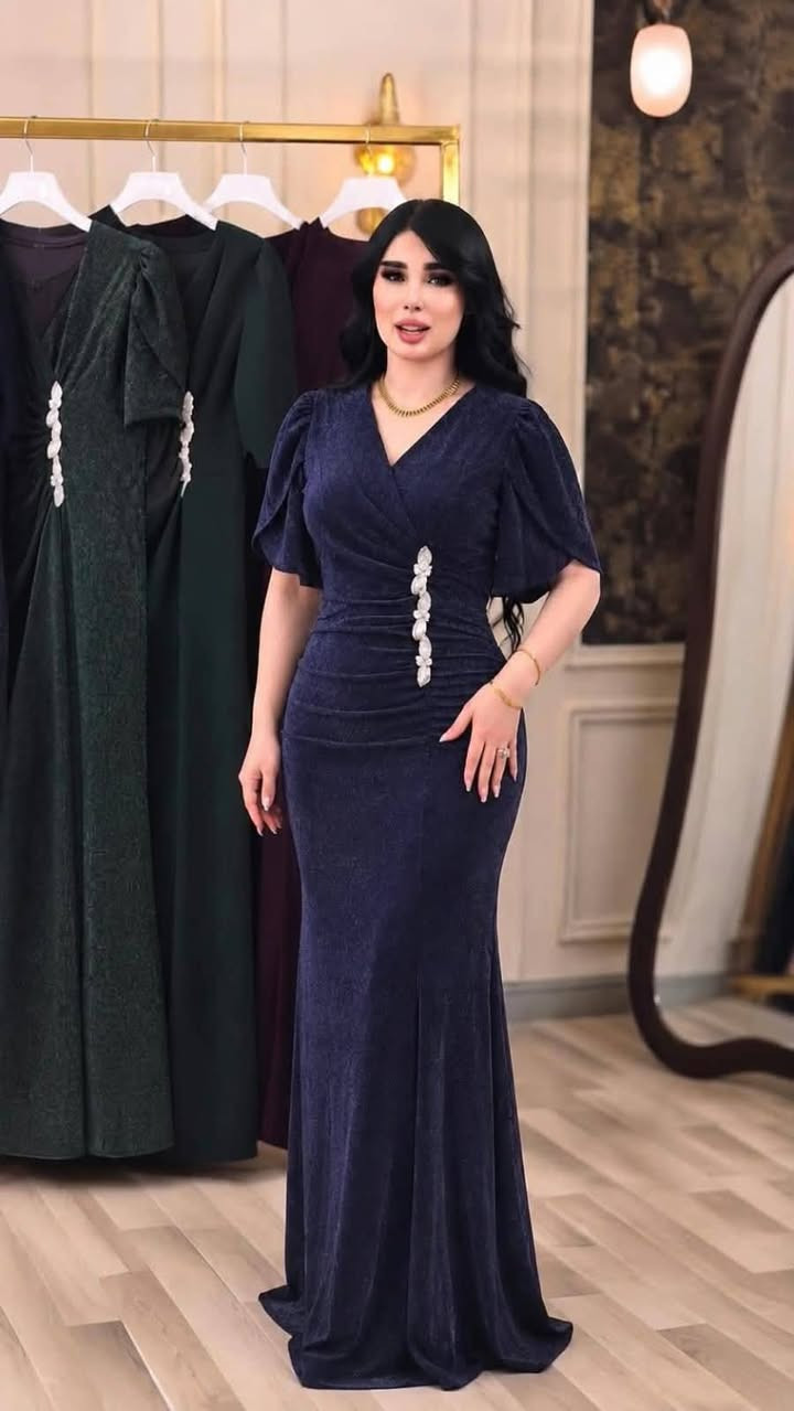 🦋💃فساتين مناسبات 😍
          💃تخفيظات 50 ٪🎉
💃 السعر 20 الف 🇮🇶
والتوصيل لجميع المحافظات 5 الف🚕
القياسات 36 38 40 42 44 46 48 50 
للحجز المراسله في الخاص او مراسله واتساب ع الرقم ***********
شرط الفحص اذا مو نفس الطلب لا تستلمينه
