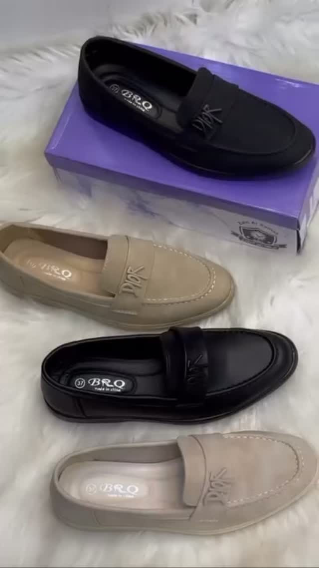 😍❤️‍🔥
توصيل الكل محافظتنا لحبيبة🇮🇶 ..
يتوفر دفع زين كاش او ماستر 
العنوان ❕
البصرة العشار مُقابل عمارة حجي جاسب
