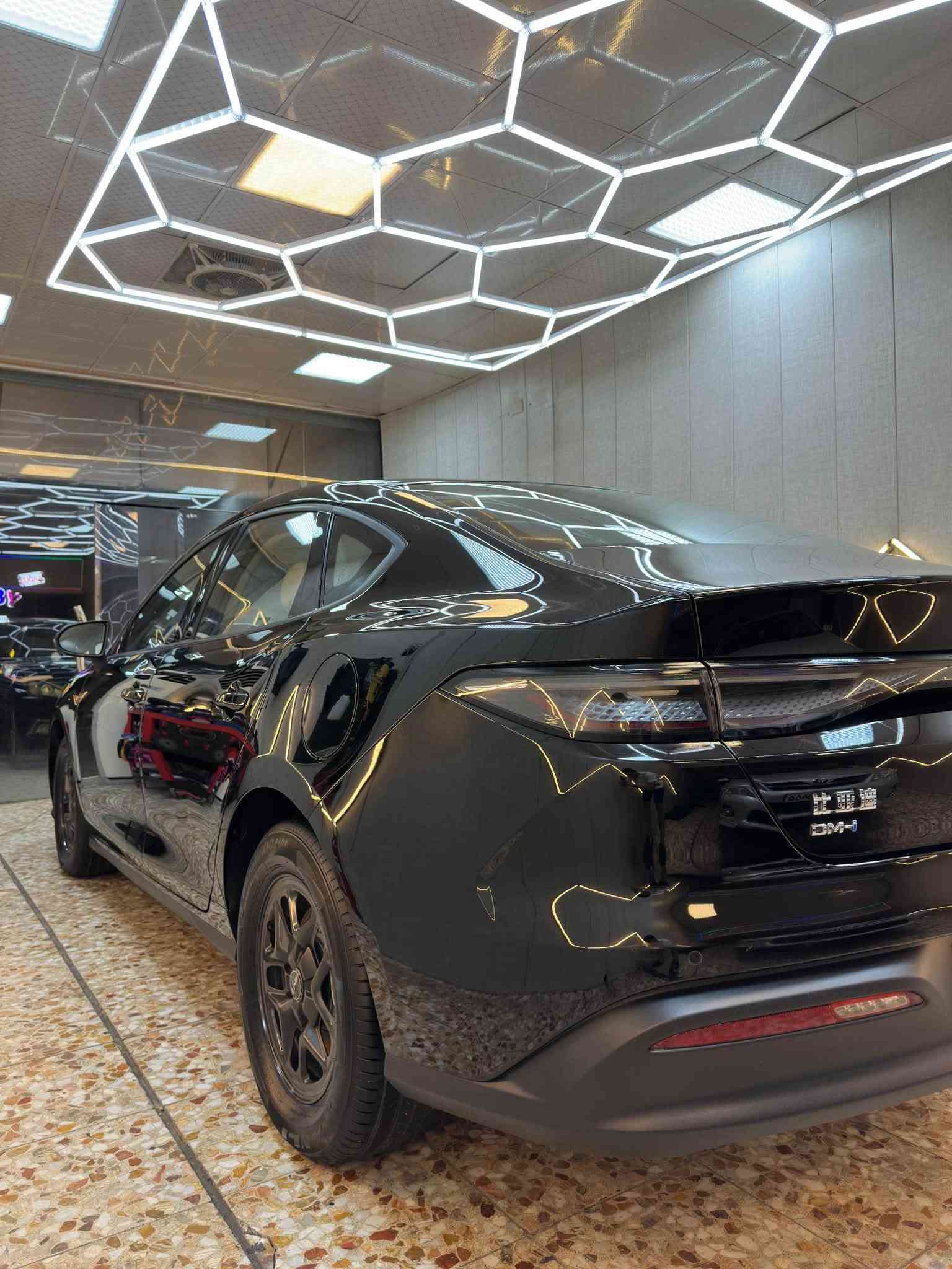 بي واي دي سيل فايف 2025

داخل ابيض بصمه شاشه سياره جديده بعدها على وضع زيرو 

ماشيه 10000الف

عنوان سياره البياع معرض الماسه

السعر 21800

‏***********
