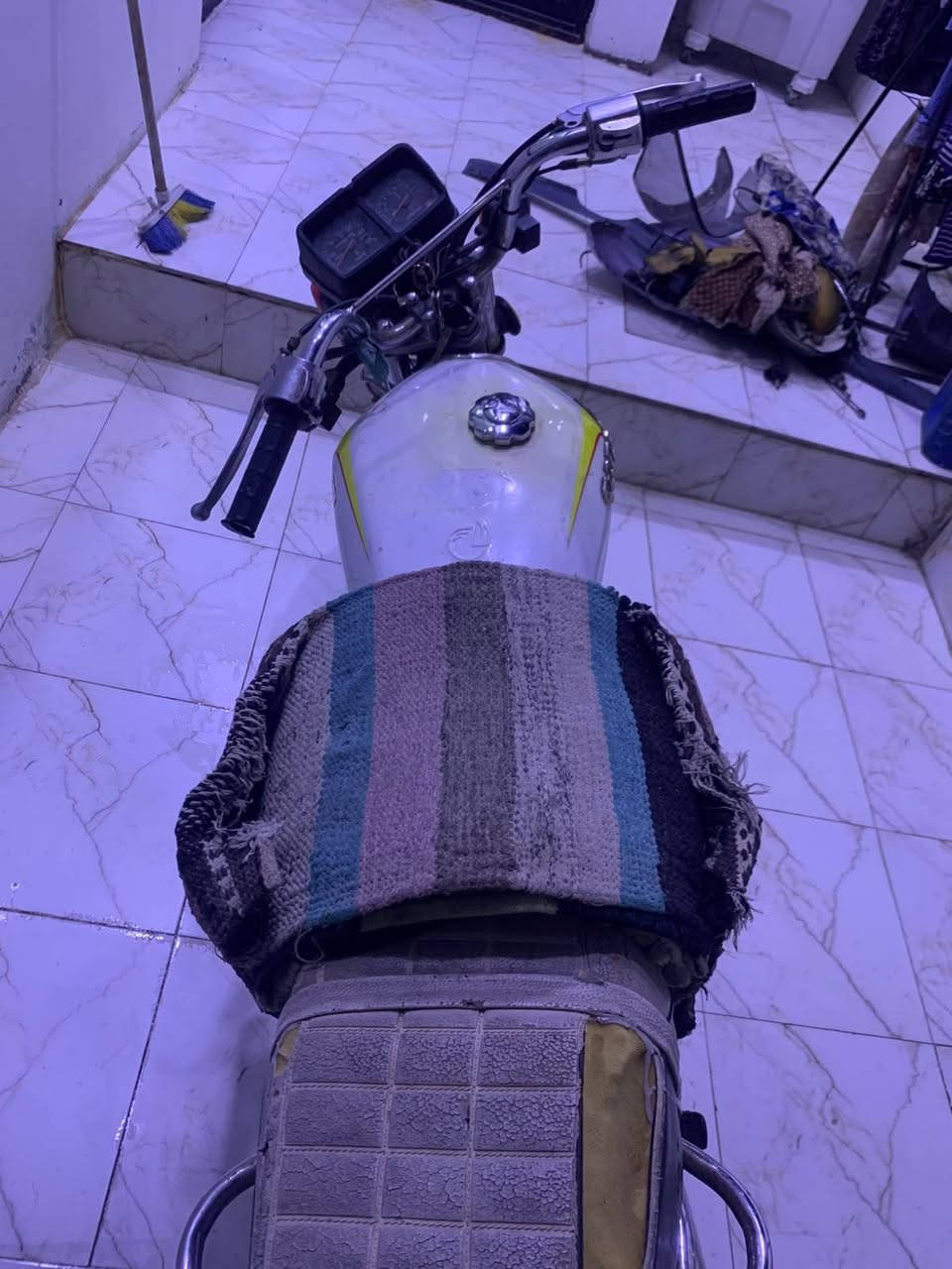 سعر ٢٨٠ او بيه مجال مكاني كربلاء بوبيات ***********
للبيع اربعه كير تايكر موديل 20  كلك مكفوله دراجه جاهزه او كامله من كلشي بس يردله شويه ترتيب حسبت ١٥ الف بس دراجه مكينه خرسه لا بخار لا تنقيص لا جبنه تجي تفحص شرط الفصله ول معدل
ملاحضه الدراجه بليته او رقم شاصي يعني مكفوله من السرقه
