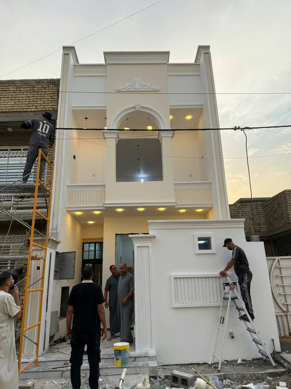 أبو غريب حي الصديق • ١٠٠م • بناء حديث