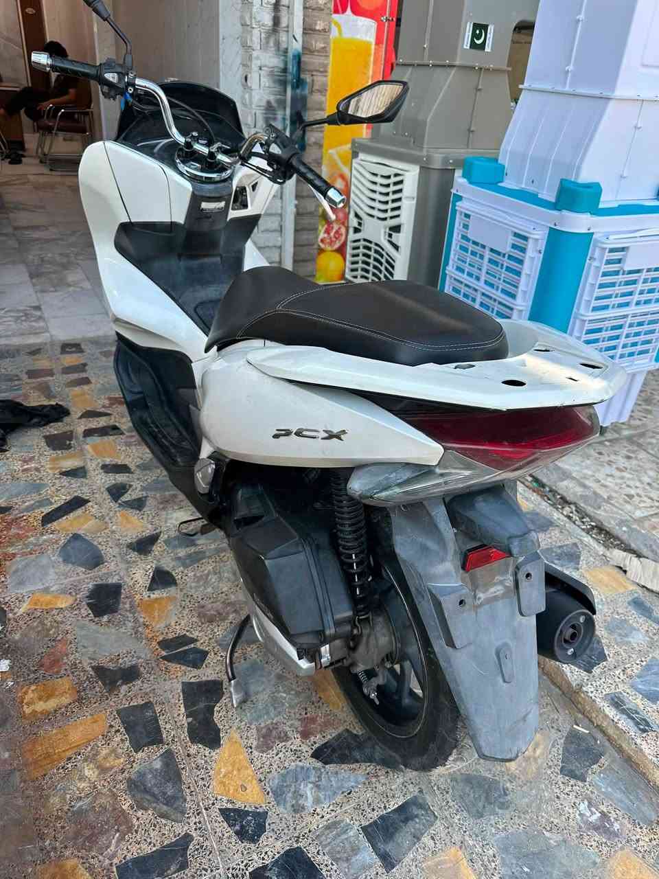 بي سي اكس جيل ثالث اللبيع كوري السعر 1800  رقم الهاتف ***********
