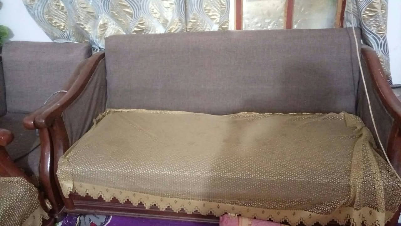 ٣ قنفات كبار • ٢ كراسي • نضيف