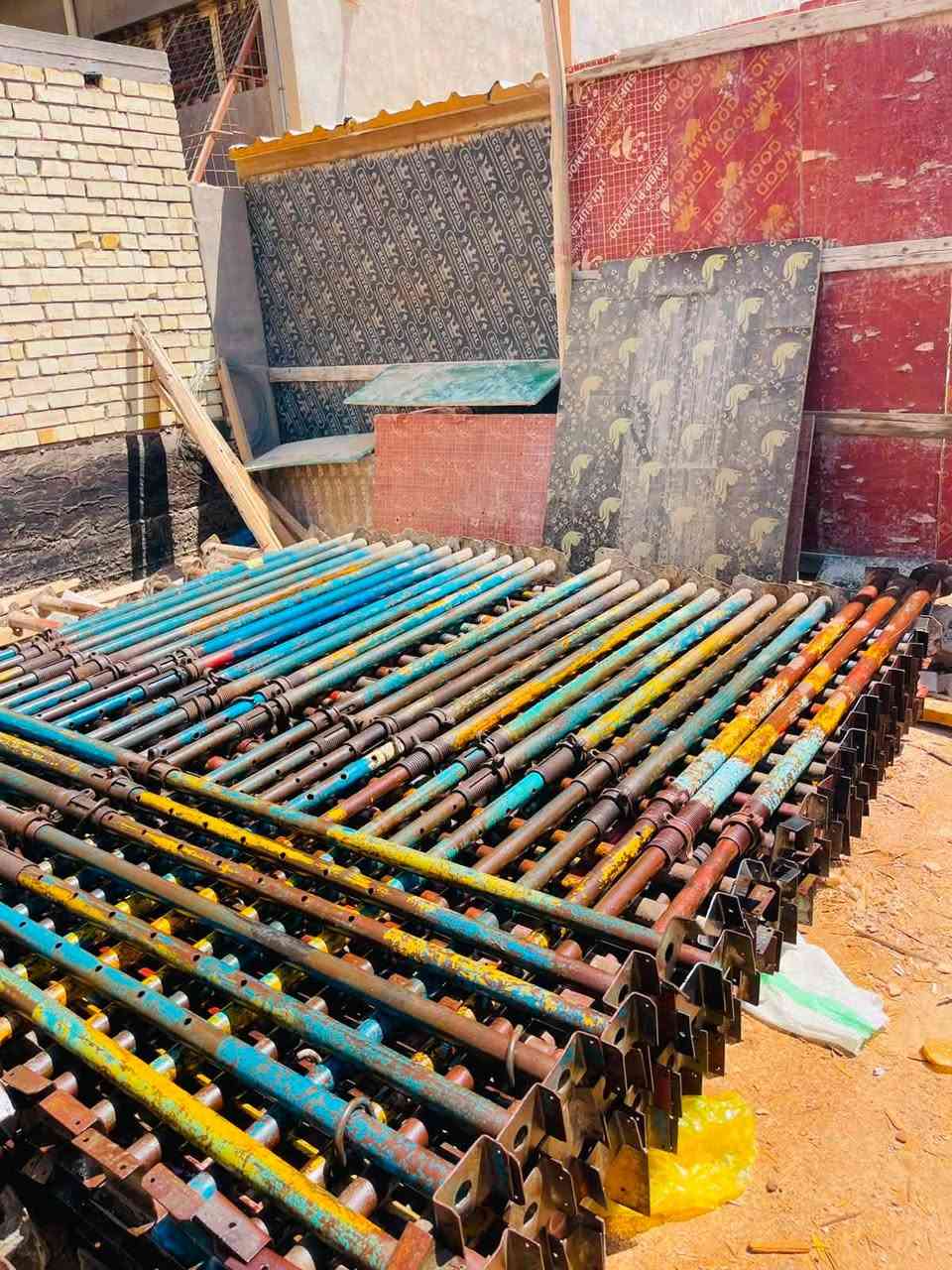 جكات للبيع حاضن وعجمان 4متر و5 متر سعر مناسب ***********
