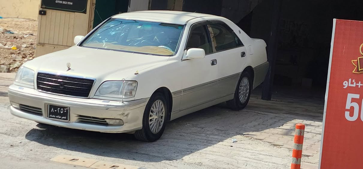 سلاو هاورێیان
مەلیکە موس موس2002 دیفۆری بچوک ناوزەرد داژبل نەجەف یەک دوگمە سەیارەکە لۆک لۆکە گێرو مەکینە تەبریدو هەموو گیانی بە شەرت دەعمو لێدراوی نیە سەیارەکە تەنها دو پارچەی بۆیاخە  چوار تایەو ویلی لۆکی لە سەرە تەقەو رەقەی نیە  هەرچی تۆ ئەتەوێ ئەوەت ئەیەمێ بە شەرت
سعری ٤٧ مەعامەلە 
***********
