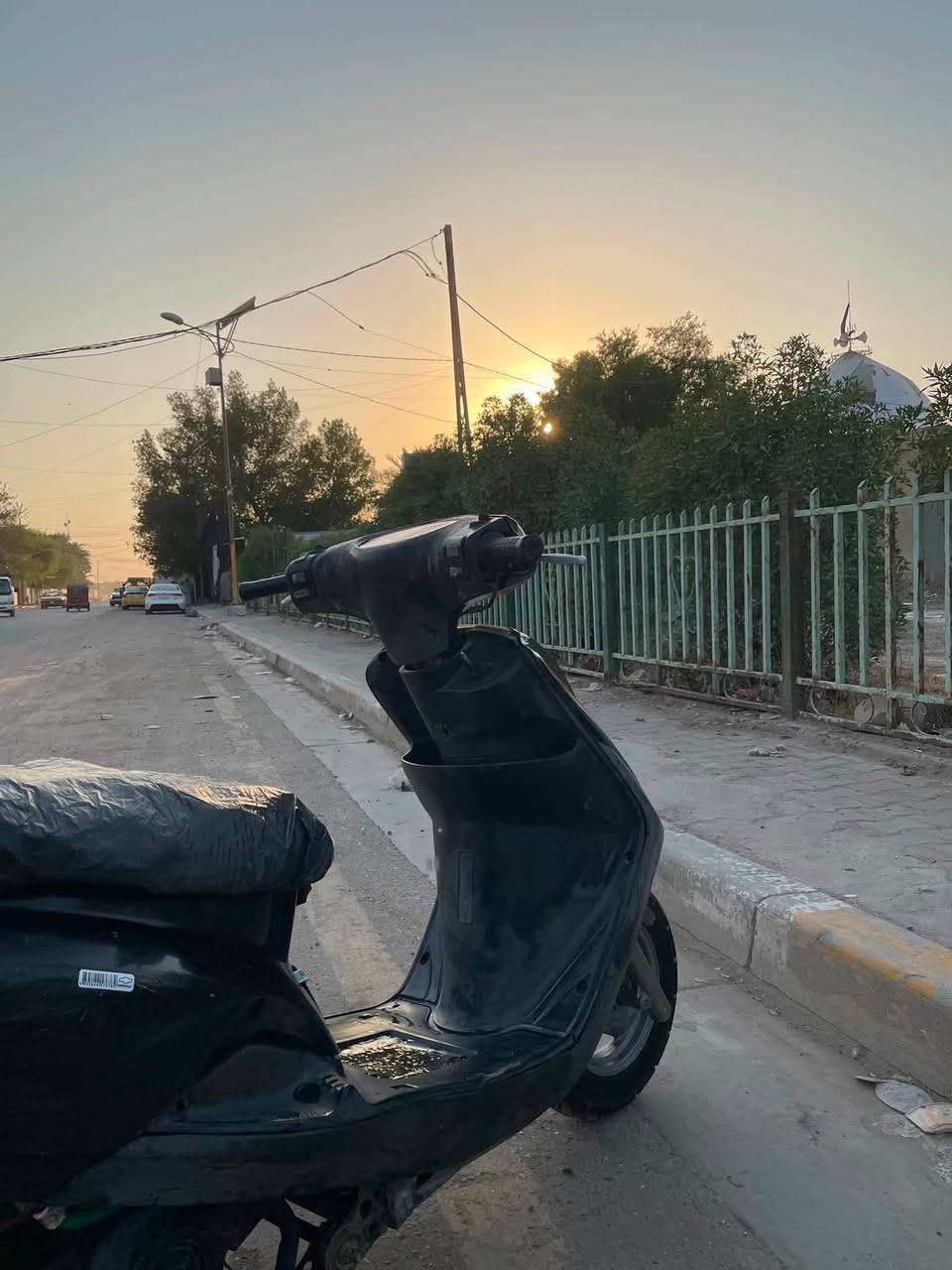 السلام عليكم دراجه بريز مال جناي كلهه كامله وبلاديه كفر مختم مكينه خرسه نكره سلف بكل وقت كهربائيات كامله اوراق كامله 
المكان بلغزاليه
 السعر350 الرقم ***********
