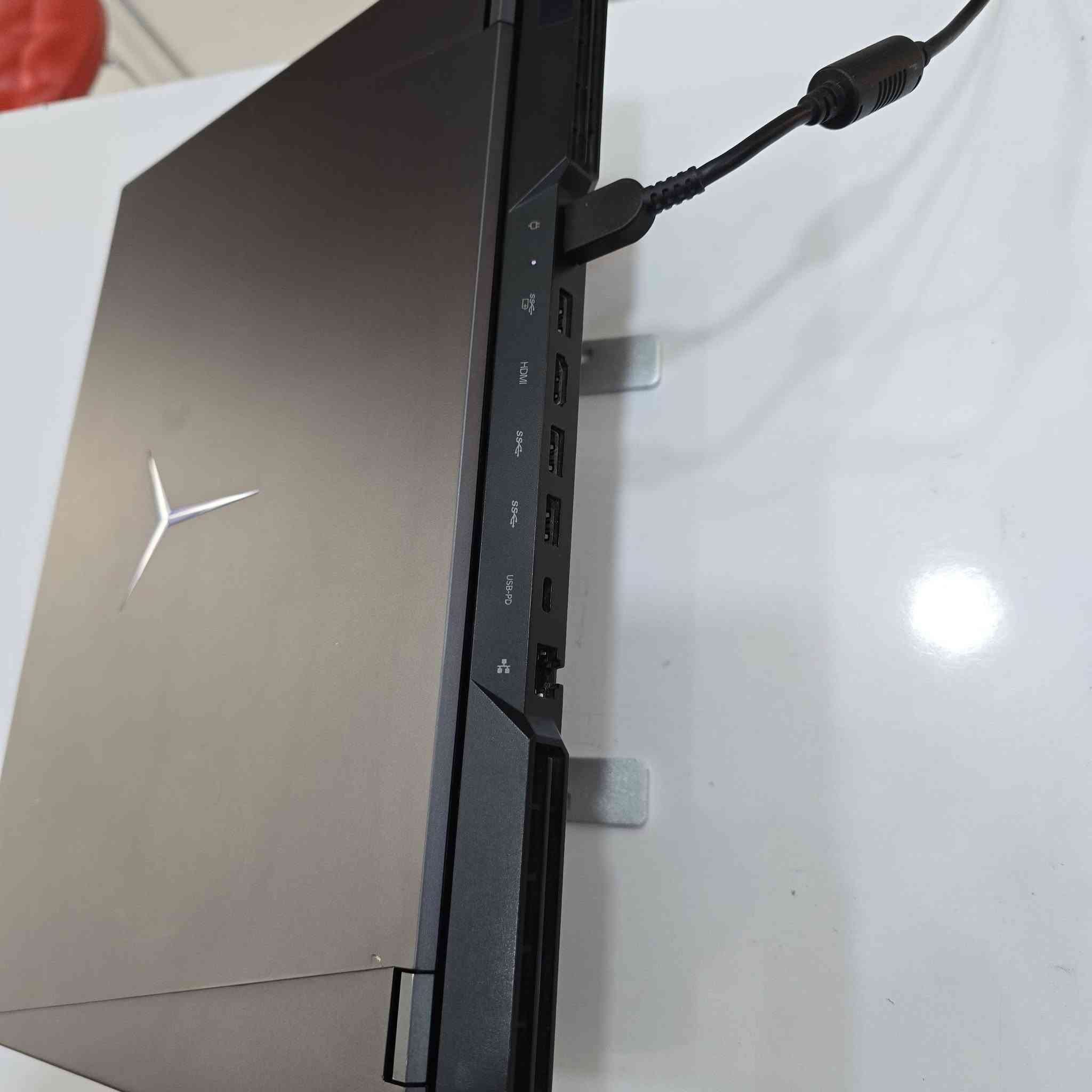 💻 Lenovo Legion 5 Pro
🧠 المعالج: Ryzen 7 5800H

🎮 كرت الشاشة: RTX 3070 8GB — 140W

💾 التخزين: 1TB M.2 SSD

🧠 الرام: 32GB 

🖥️ الشاشة: 16 إنچ — 2K — 165Hz — HDR — Super

🔌 الشاحن: 300W
لابتوب نظافه ١٠٠% 
عنواني بغداد موجود توصيل 
***********
