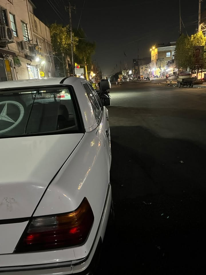 سلام عليكم 300E 1992
جاهزه وأدامه كامله 

وارد يابان 🇯🇵

قطع صبغ أبيع صبغ حزام

4 جام كهربائي

منظومة تبريد جديده 

مفتاح ريمونت 

كير قفل

السياره خير من الله بدون اي نقص 

نظام فرامل ABS

عادم البيئة شغال

محرك عنكبوت V6

عنوان بغداد الكرخ 

باسمي السياره

السعر 9000$ 

وبيها مجال للطيبين 

***********

واتساب
