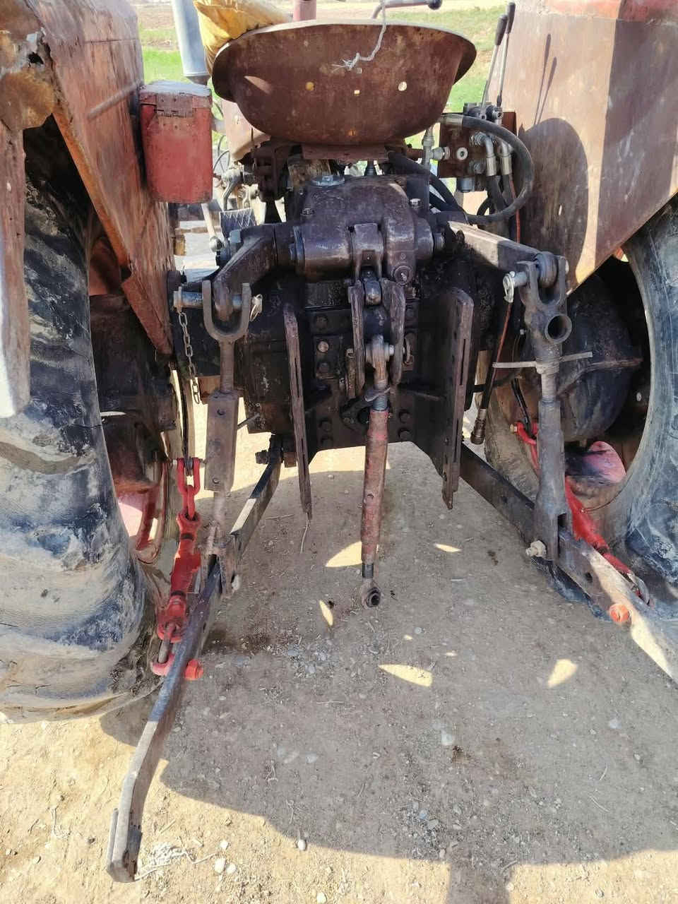 سلام عليكم عنتر للبيع محرك جديد تايرات نص عمر شقاله كامله السعر 3500 وبيه مجال العنوان ديالى رقم صاحبة***********
