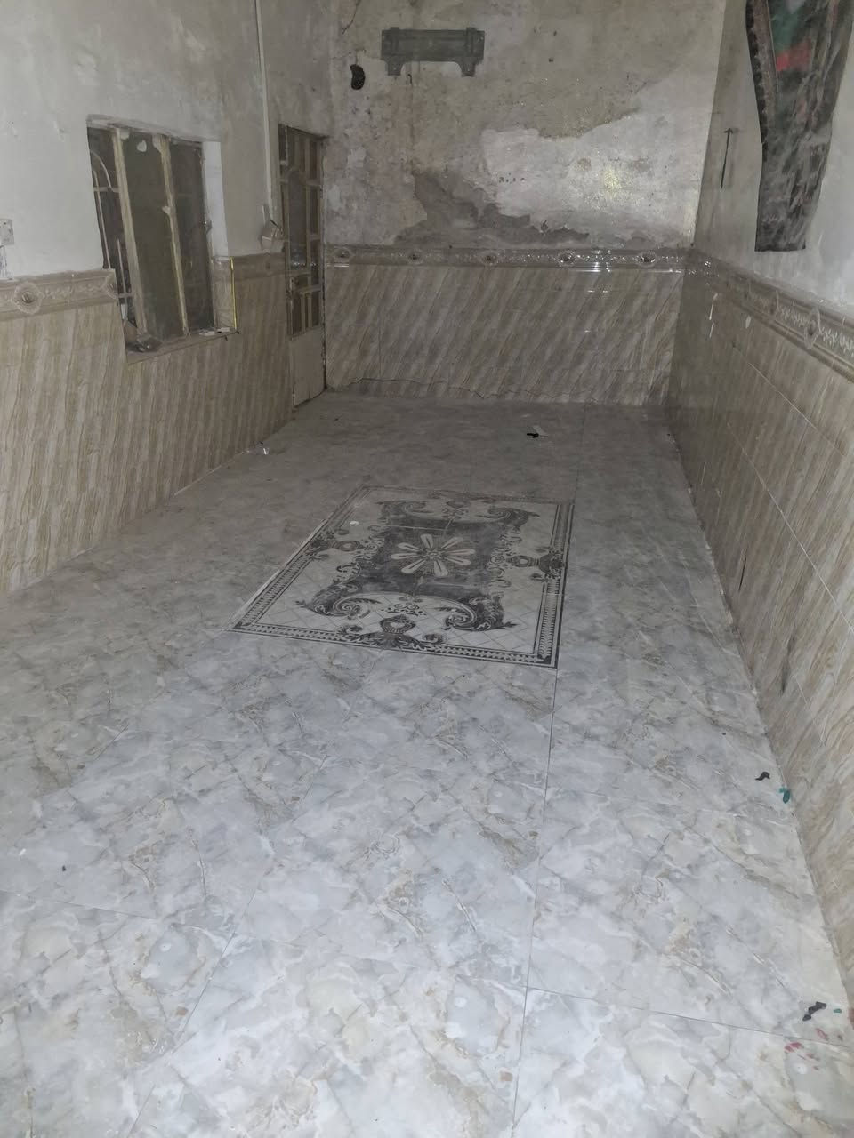 للبيع بل تقيه ثالثه قرب مازن البنجرجي غرف نوم صاله مطبخ استقبال وحمام سراميك طابو زراعي سند ٢٥ ماي كهرباء مولد مدارس هليه وحكوميه عرض شارع ١٠ متر السعر ٢٧ الاساس مسلح البناء طابوك وفرمستون المساحه ٨٠ متر يداوم بسمك
***********
