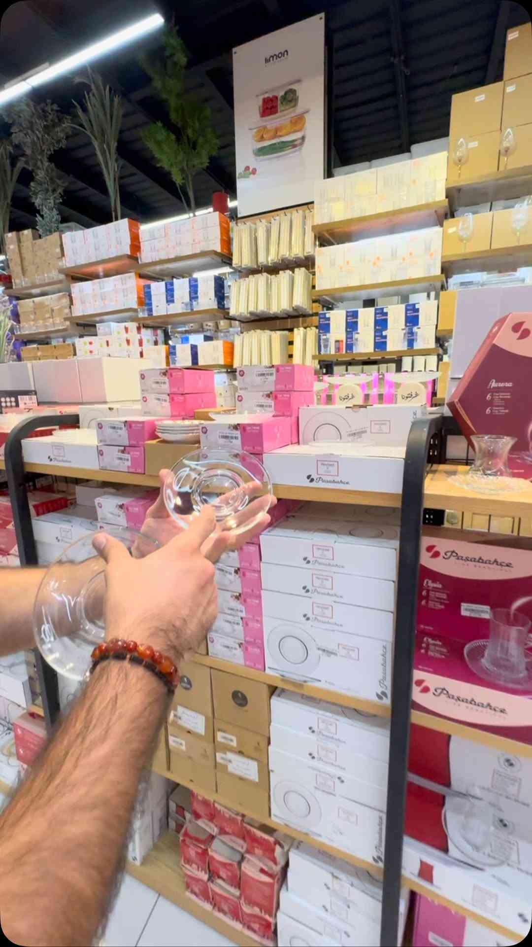 المميز والحصري اكيد موجود داخل الصفحة✨🤎

عنوانه /البصرة_مناوي باشا_مجاور مديرية المرور 
توصيل بصرة وكافة المحافظات متوفر 
للاستفسار عبر الخاص أو CALL CENTRE 📞🖤
***********
متابعة ولايك حتى يوصلكم كل شي جديد 🔥❤️
 #اكسبلور_فولو #العراق🇮🇶 #البصرة #مشاهير_العرب
