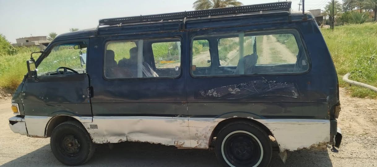 السلام عليكم كيه بسته للبيع موديل95 رقم بغداد سنويه ل28 شهر الثاني اكسل محرك شواصي صدر كله جديد كفاله كهربائيات كلها شغاله سياره بلاديه كشرها يراد ترتيب مثل مشوف بالصور صفحه وحده بالحجل خياس بي غرفه نضيفه والكير بس الثالث يفلت سياره بوجهك للشارع راعيها موجود السعر 27وبيها مجال الشراي يتصل ع ***********
