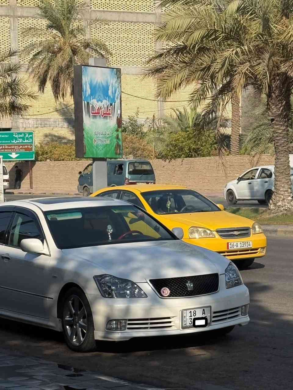 شاهين 2004 اصولي سنويه بسمي مداور ثاني يوم 
مكفوله من كلشي فول مواصفات ويل دنكه  كهربائيات كله شغاله مابيه اي نقص متصرف عليه ولا دينار مكاني نجف لل استفسار 
***********
*********** واتساب
