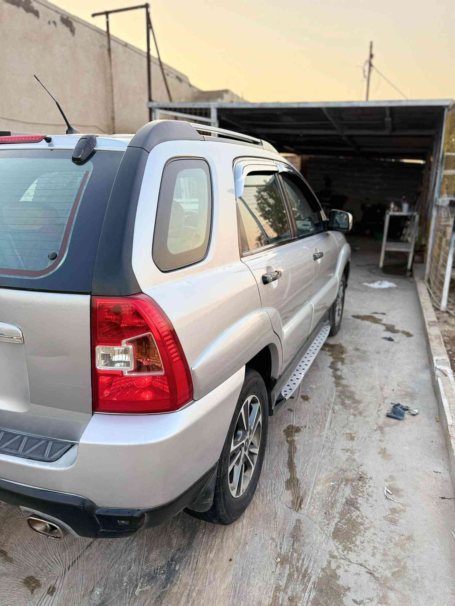 للبيع سبورتج 2009خليجي
بيهة قطعة وحدة صبغ اثر جرد الجاملغ الامامي

الباقي كفالة عامة من كلشي حتة من الرصعة

ماشية 150الف حقيقي الجرص يرن على ال 120

مكينة 2000 مامفتوح بيها برغي شرط 

الكير كفالة 

رقم الماني بسمي تحول اي وقت 

جاهز من كلشي 

تبريد شغال ❄️

مكان السيارة حلة 📍

السعر 108$ قابل للتفاوض 💲

الهاتف ‭***********‬☎️
