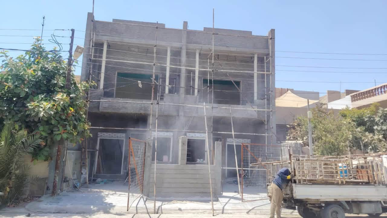 اسطه ديكورات الفوم الفلين الخارجي +صباغ شغل هندسي
***********
