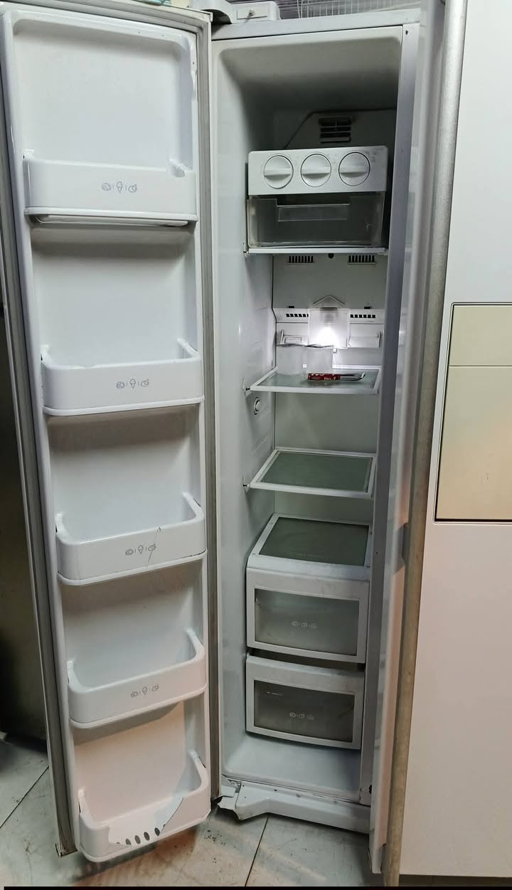 ثلاجه للبيع نوع LG الكوري الاصلي حجم 22 قدم نضام ثلاجه ومجمده يعني الباب اليسار مجمده والباب اليمين ثلاجه بلاديه ما داخله اي تصليح وشرط تسحب امبير واحد فقط وشرط عل الفحص والشغل وانطي بيهاا ضمان مكاني بغداد الحريه حي السلام. السعر 400 وبيهاا مجال قليل
للاستفسار *********** واتساب
ثلاجه للبيع نوع LG الكوري الاصلي حجم 22 قدم نضام ثلاجه ومجمده يعني الباب اليسار مجمده والباب اليمين ثلاجه بلاديه ما داخله اي تصليح وشرط تسحب امبير واحد فقط وشرط عل الفحص والشغل وانطي بيهاا ضمان مكاني بغداد الحريه حي السلام. السعر 400 وبيهاا مجال قليل
