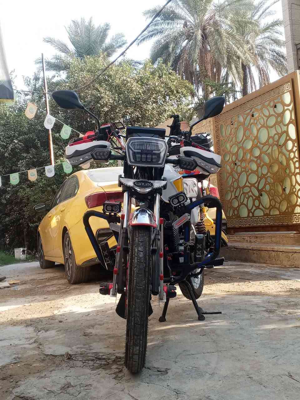 سلام عليكم ...  ايراني موديل 25 ميكنه 200 ضاغطة دراجه ماشية 1600 جديدية مال جناي وصروف عليها ومداريها سعرها 1200 ، مكاني بغداد كريعات ، ***********
